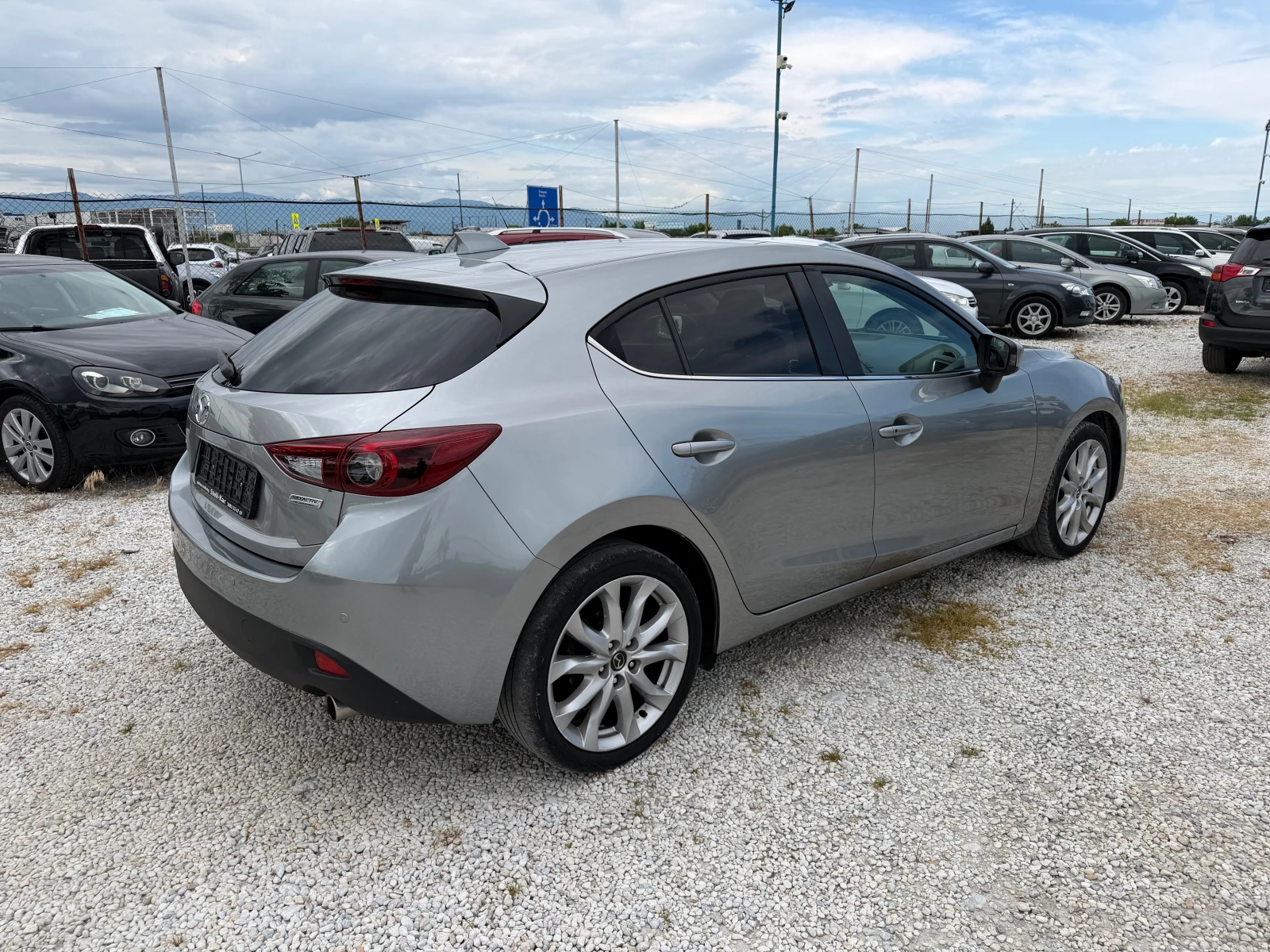Mazda 3 2.2D-NAVI-KAMERA-PODGREV-HEAD UP-AVTOMAT-XENON | Mobile.bg � ����������� 3
