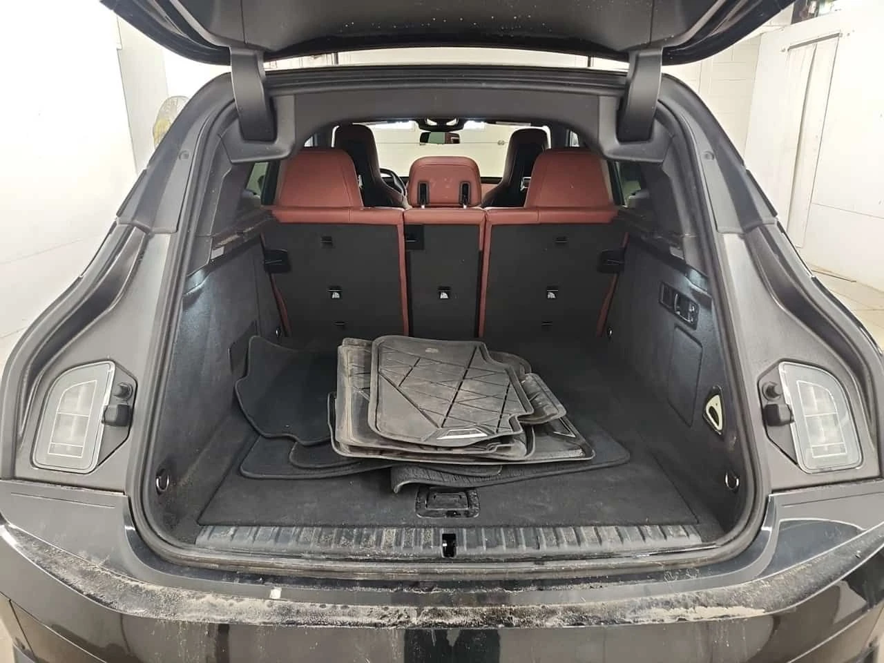 BMW iX XDRIVE50| DISTRONIC| 360| HARMON/KARDON| CARFAX | Mobile.bg � ����������� 5