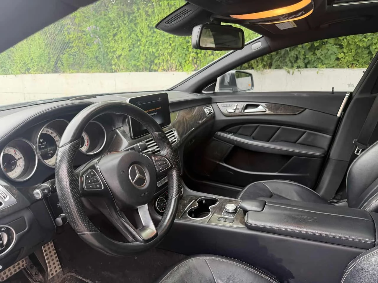 Mercedes-Benz CLS 400 4MATIC * AMG PACK* 360 KAMEPA* ПОДГРЕВИ* ШИБИДАХ* , снимка 9 - Автомобили и джипове - 54813091