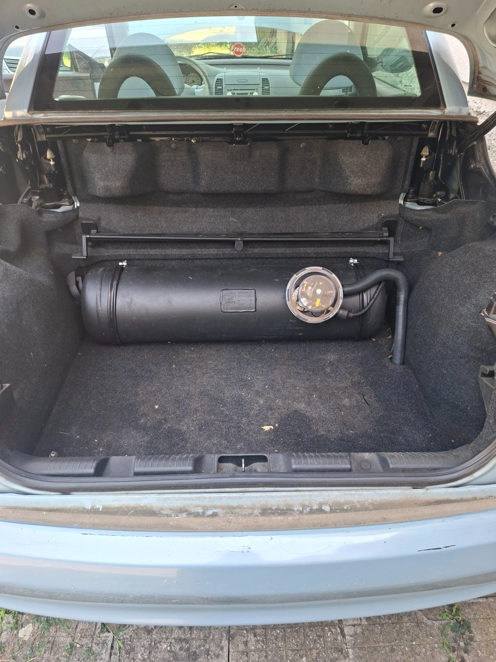 Nissan Micra 1.6, снимка 7 - Автомобили и джипове - 55340537