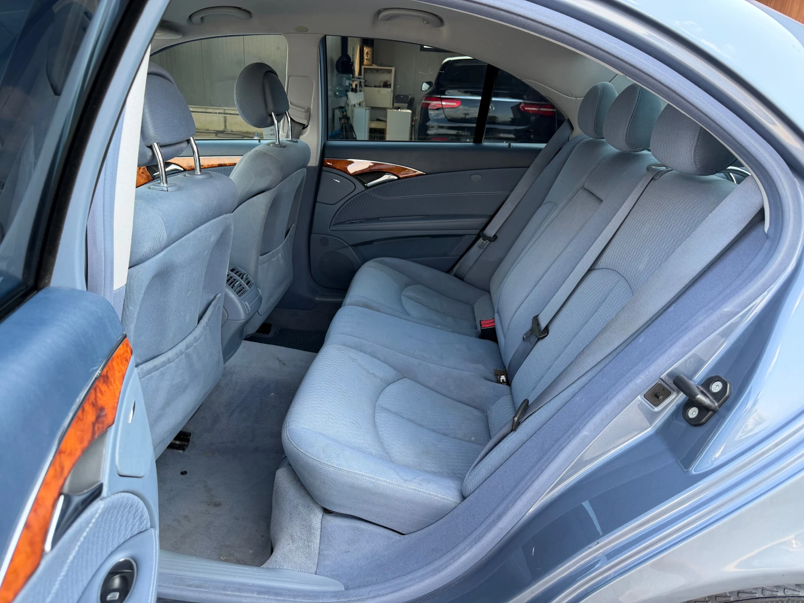 Mercedes-Benz E 240 Elegance * NAVI* Xenon* , снимка 13 - Автомобили и джипове - 55578856