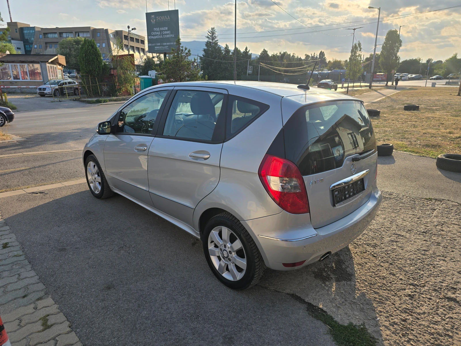 Mercedes-Benz A 170 1.7 автоматик перфектна, снимка 6 - Автомобили и джипове - 55592125