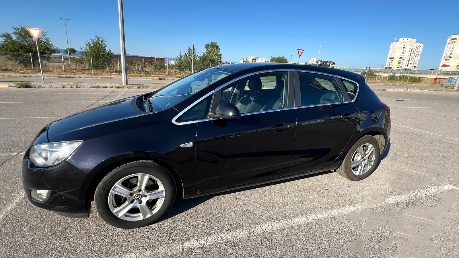 Opel Astra j, снимка 15 - Автомобили и джипове - 55682904