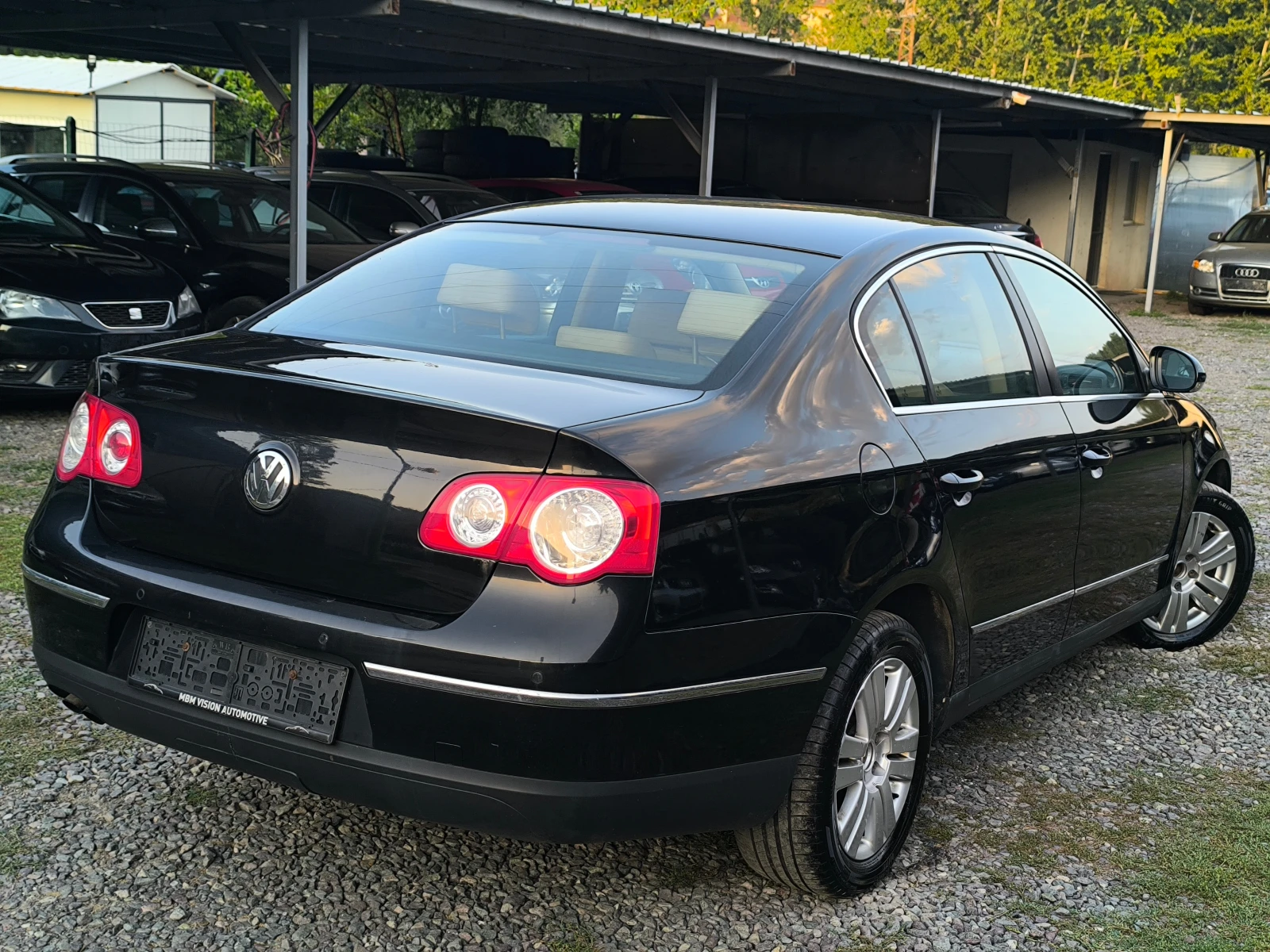 VW Passat -1.9TDI-105кс-HIGHLINE-КОЖА-КЛИМАТРОНИК-НАВИГАЦИЯ-, снимка 3 - Автомобили и джипове - 55902633