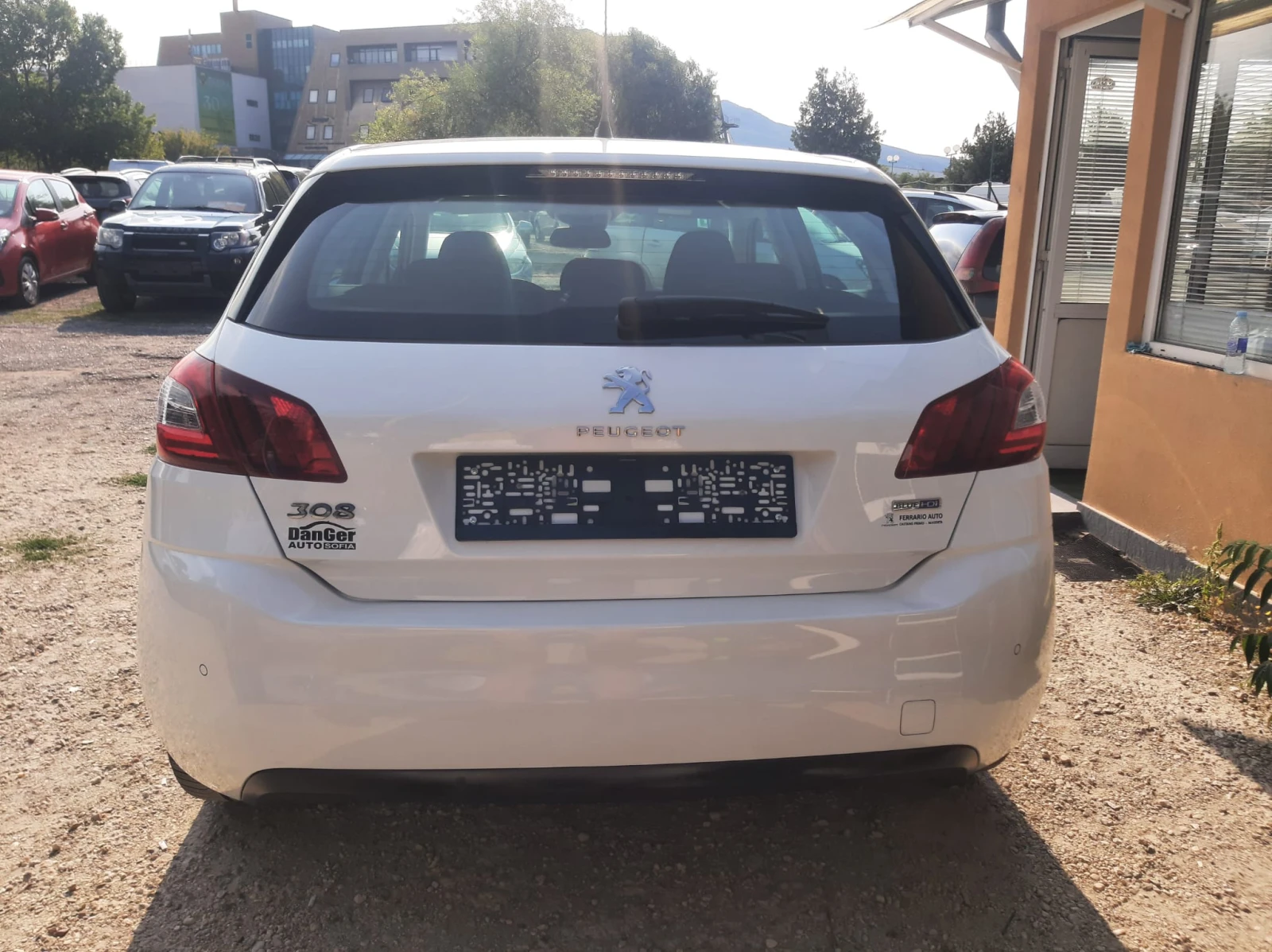 Peugeot 308 * * 1.6BlueHDI* * АВТОМАТИК* * EURO-6B* НАВИГАЦИЯ , снимка 6 - Автомобили и джипове - 55970510