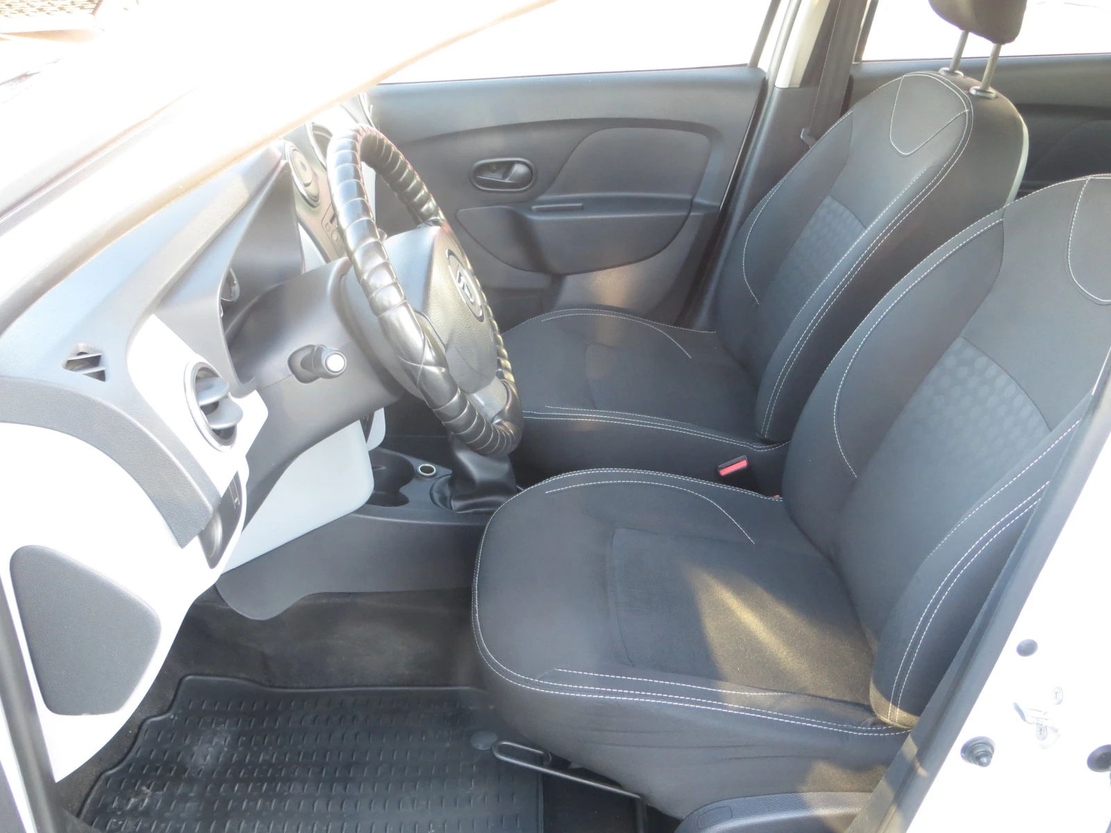 Dacia Sandero 1, 5 DCI N1, снимка 7 - Автомобили и джипове - 56311855