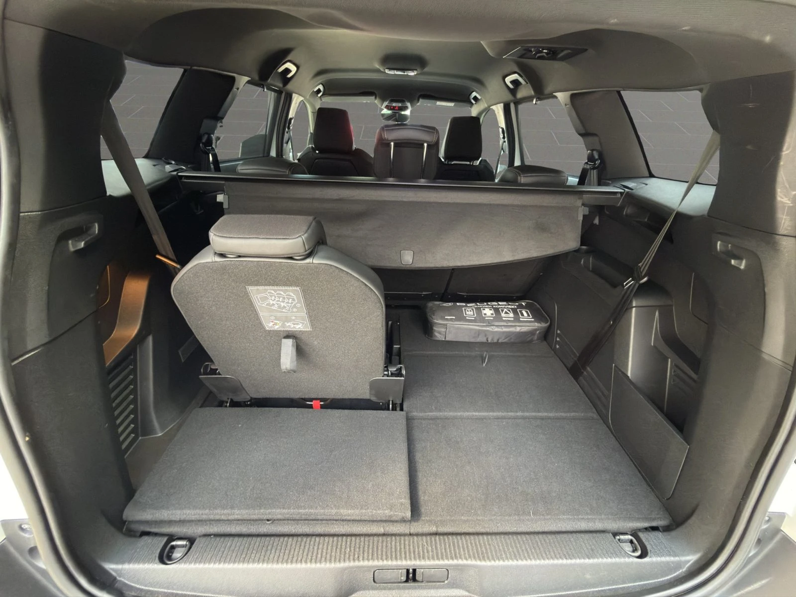 Peugeot 5008 GT 2.0 BlueHDi 180 S&S EAT8 EURO 6//KR100118 | Mobile.bg � ����������� 13