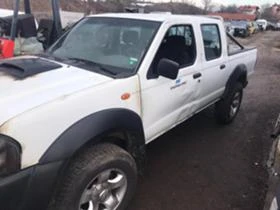 Nissan Navara 2.5di,NP300,4x4,Pickup,Ролбар, снимка 4