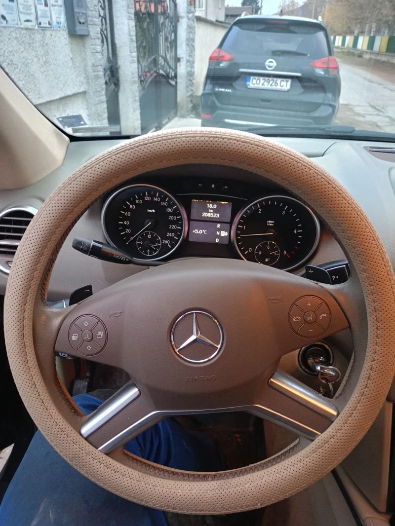 Mercedes-Benz ML 350, снимка 5 - Автомобили и джипове - 48068656