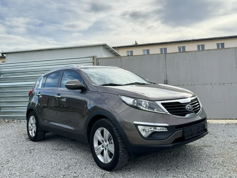 Kia Sportage НАВИГАЦИЯ* КОЖА , снимка 3 - Автомобили и джипове - 52552840