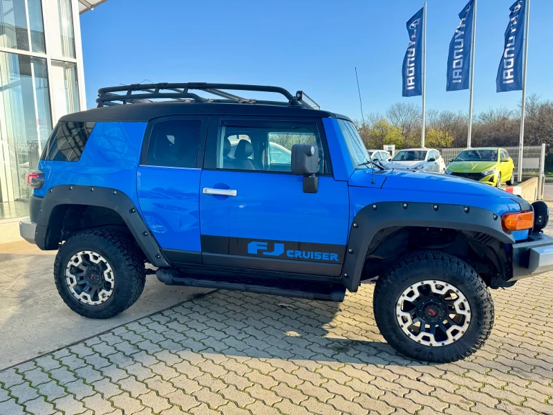 Toyota Fj cruiser 4WD/ АУТО/ ТЕГЛИЧ/ БЛОКАЖ НА ДИФЕРЕНЦИАЛА / GAZ, снимка 5 - Автомобили и джипове - 52613671