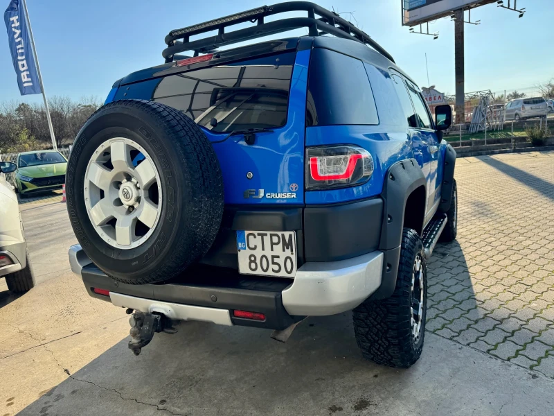 Toyota Fj cruiser 4WD/ АУТО/ ТЕГЛИЧ/ БЛОКАЖ НА ДИФЕРЕНЦИАЛА / GAZ, снимка 7 - Автомобили и джипове - 52613671