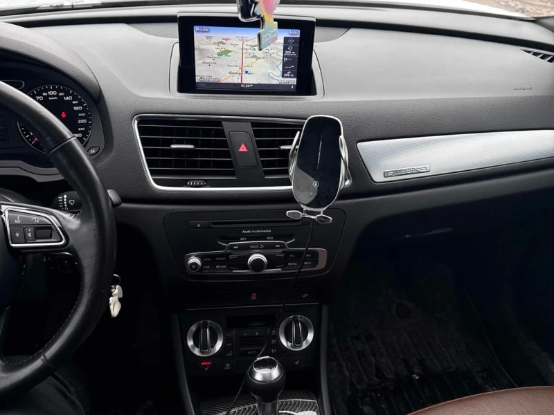 Audi Q3 2015 QUATTRO * БЕЗ ПЪРВОНАЧАЛНА ВНОСКА* , снимка 10 - Автомобили и джипове - 52869631