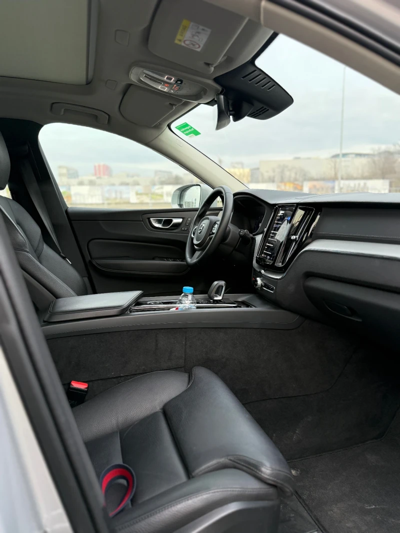Volvo XC60 T8 455 hp plug in, снимка 8 - Автомобили и джипове - 53031142