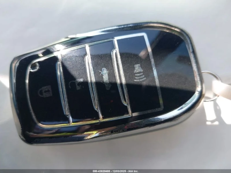 Toyota Highlander 2.4L I-4 DI, DOHC, VVT, TURBO, 265HP Front Wheel, снимка 3 - Автомобили и джипове - 53042580