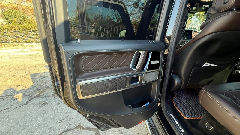 Mercedes-Benz G 63 AMG, снимка 15 - Автомобили и джипове - 53165592