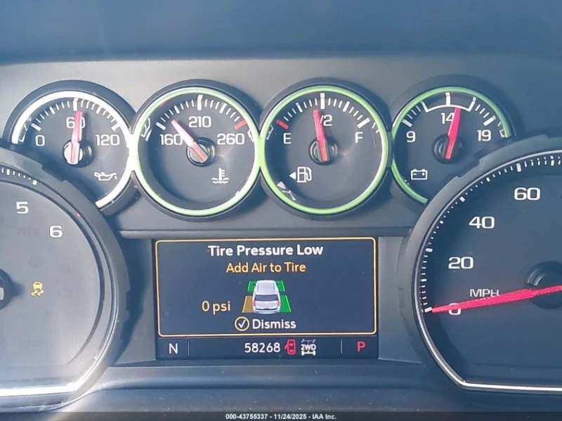 Chevrolet Tahoe 5.3L V-8 DI, VVT, 355HP 4X4 Drive, снимка 7 - Автомобили и джипове - 53215052