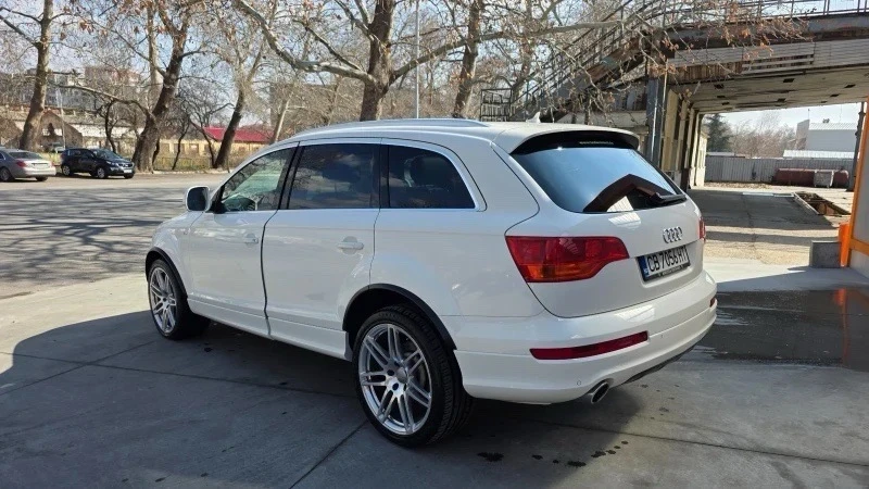 Audi Q7, снимка 6 - Автомобили и джипове - 56191726