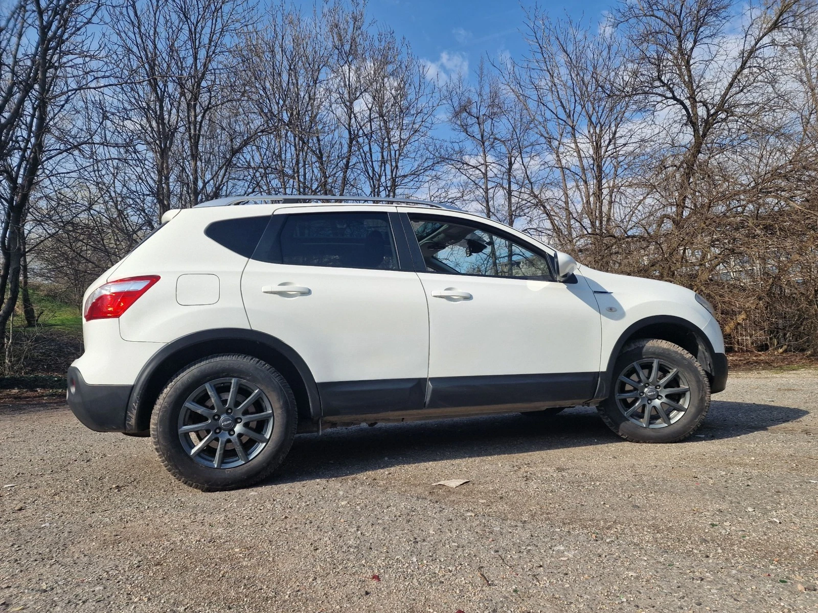 Nissan Qashqai 2.0 141к.с  360  camera ГАЗ - изображение 4