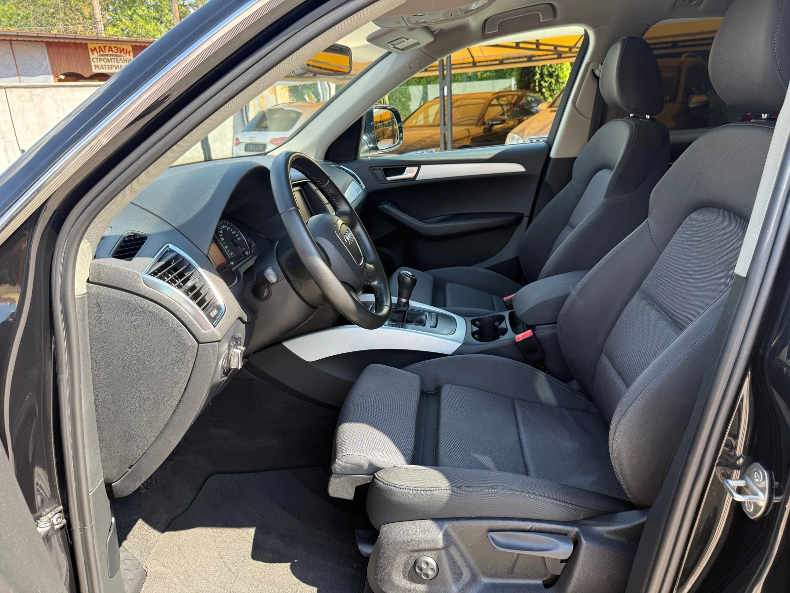 Audi Q5 2.0TDI quattro 170к.с.  !!! ТОП СЪСТОЯНИЕ !!!!! - изображение 9