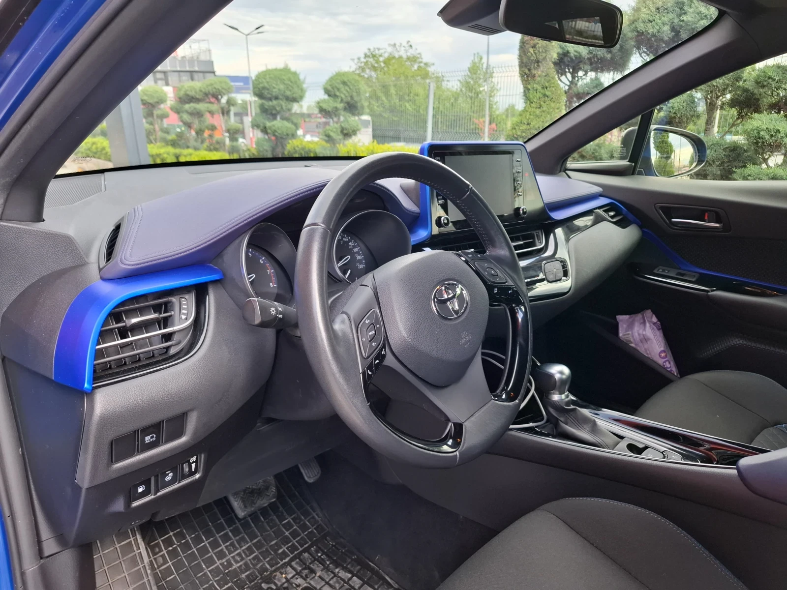 Toyota C-HR 2.0i чист бензин , снимка 9 - Автомобили и джипове - 55078097