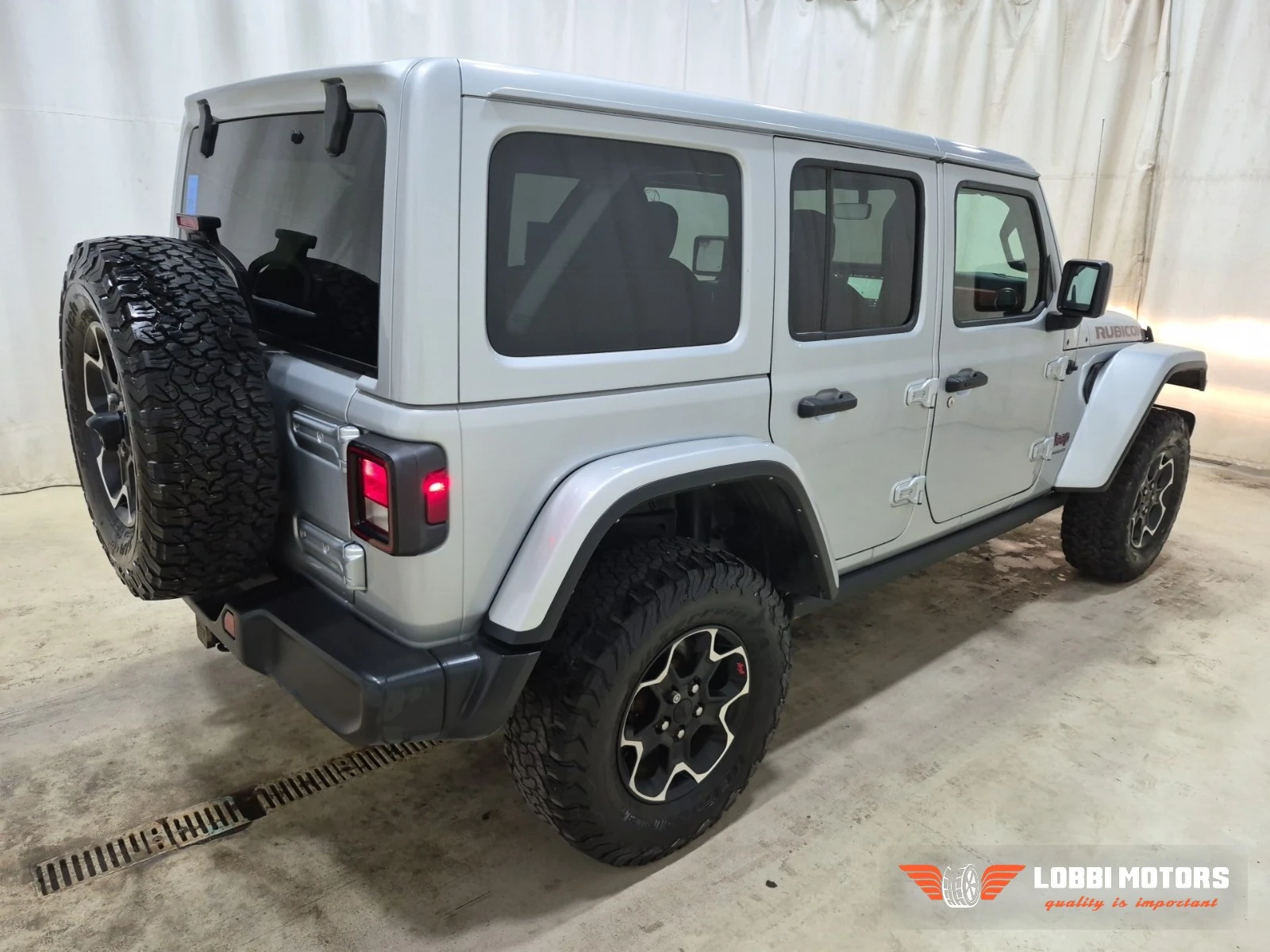 Jeep Wrangler, снимка 3 - Автомобили и джипове - 56102682