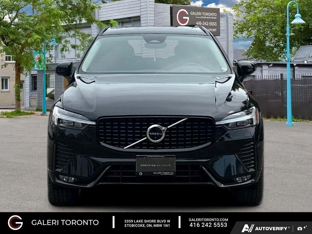 Volvo XC60 B6 Plus Dark Theme, снимка 2 - Автомобили и джипове - 56202737