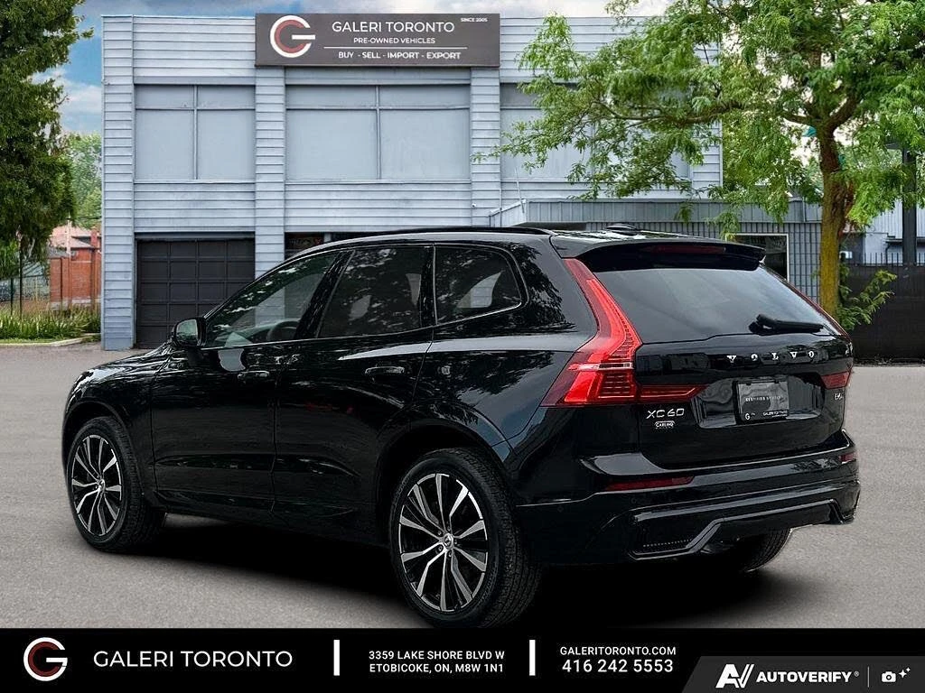 Volvo XC60 B6 Plus Dark Theme, снимка 7 - Автомобили и джипове - 56202737