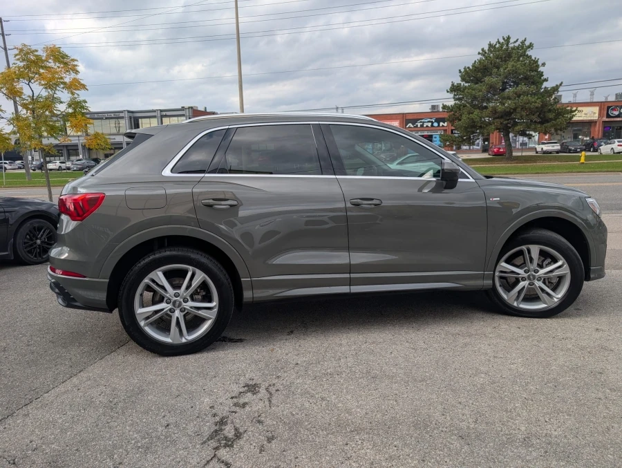 Audi Q3, снимка 3 - Автомобили и джипове - 56518197