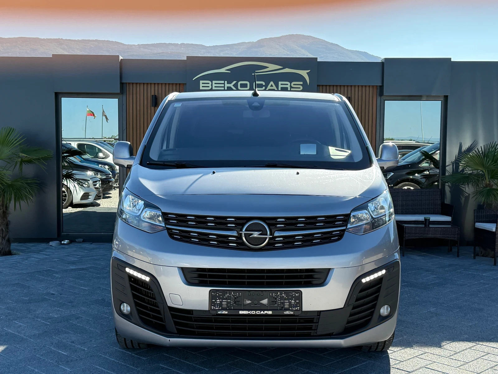 Opel Vivaro Без аналог 5 местен 2020г.Нов внос от Белгия! - изображение 2