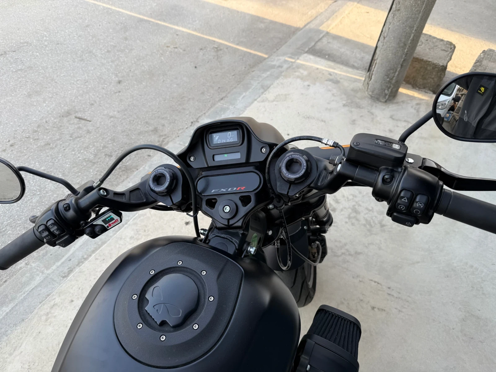 Harley-Davidson Softail FXDR 114 - изображение 9