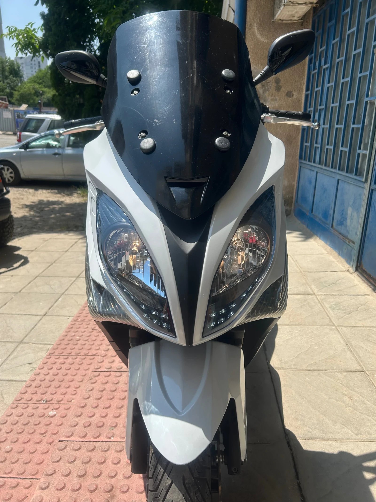 Kymco Xciting 300i R - изображение 4