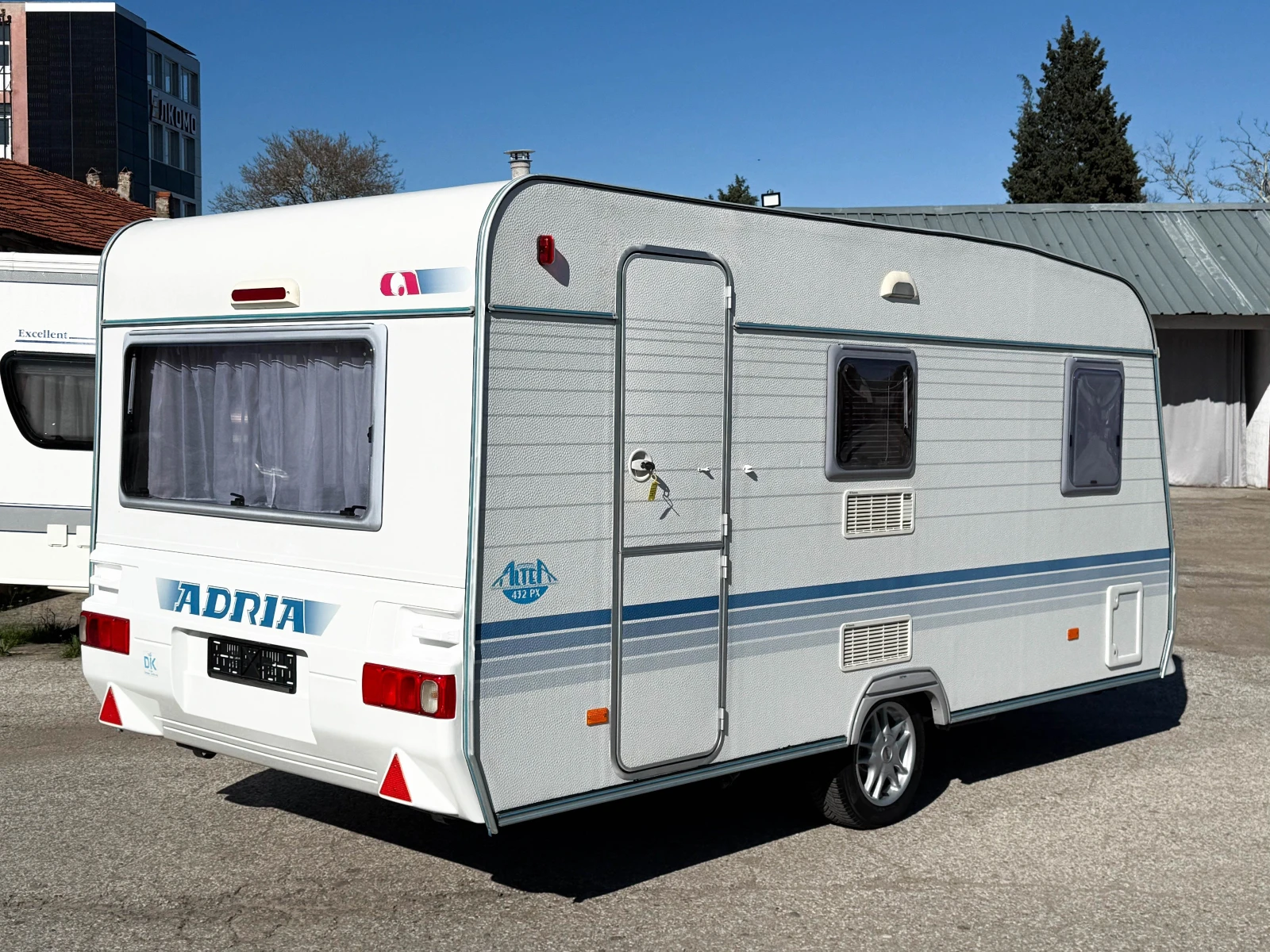 Каравана Adria Altea 432PX+ Форселт, снимка 2 - Каравани и кемпери - 54141213