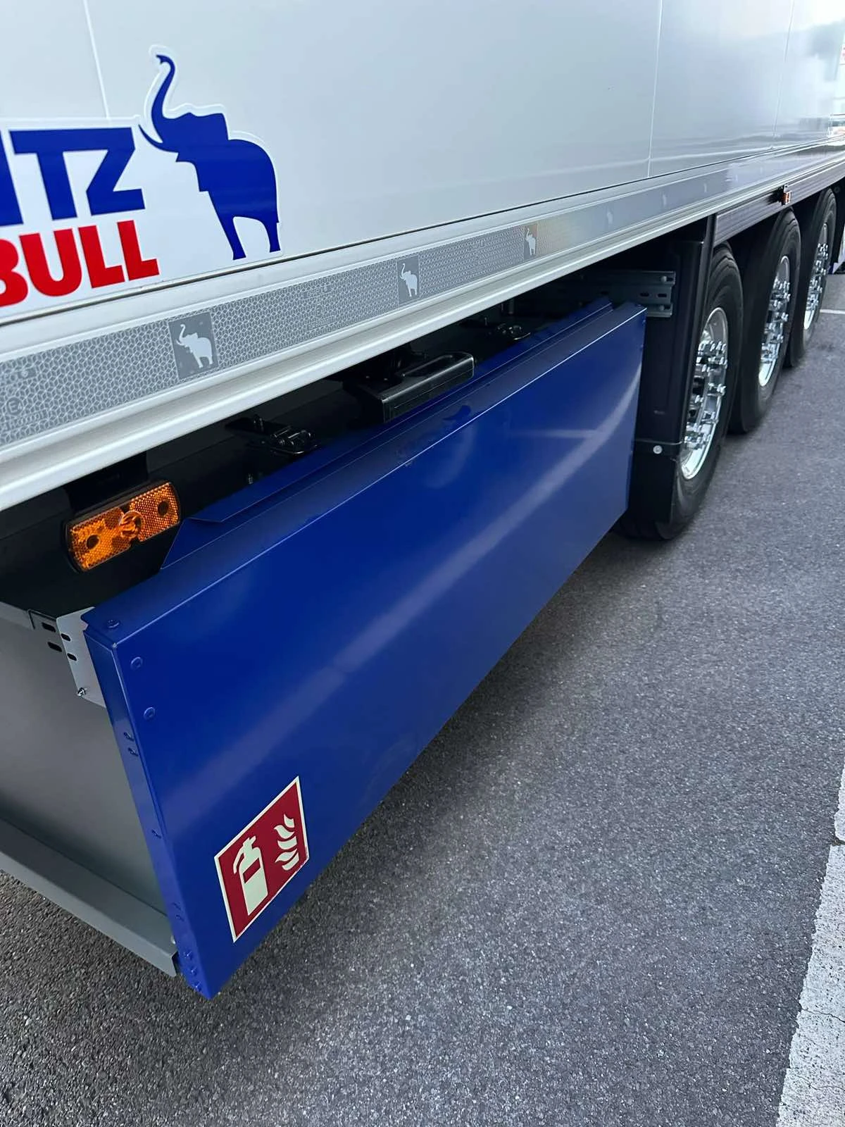 ����������� Schmitz SKO 24/L ADR EX/III - NEU!!! | Mobile.bg � ����������� 4