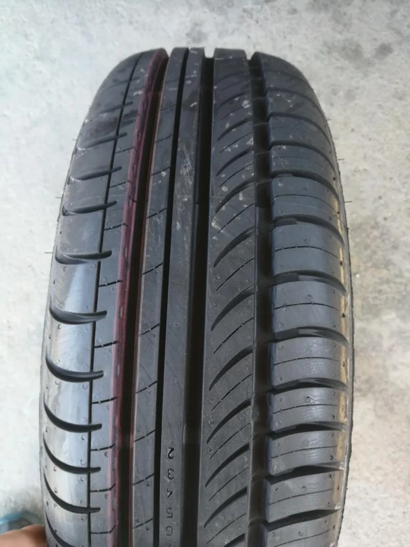 Гуми Летни 175/65R14, снимка 2 - Гуми и джанти - 45863904