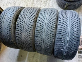 Гуми Зимни 235/50R19, снимка 1 - Гуми и джанти - 38096528