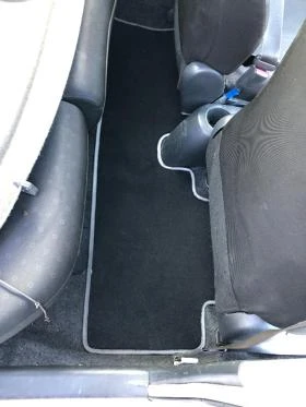 Toyota Yaris 1.0i, снимка 11