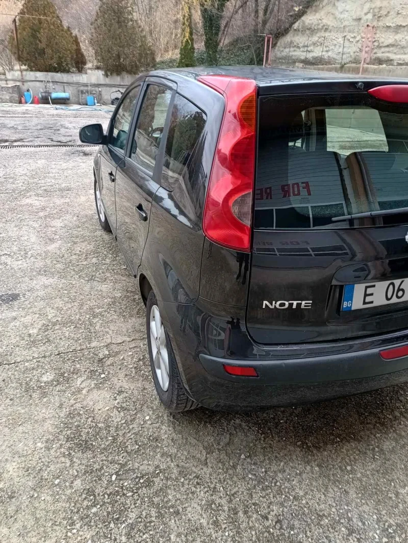 Nissan Note 1.4i, снимка 4 - Автомобили и джипове - 48431612