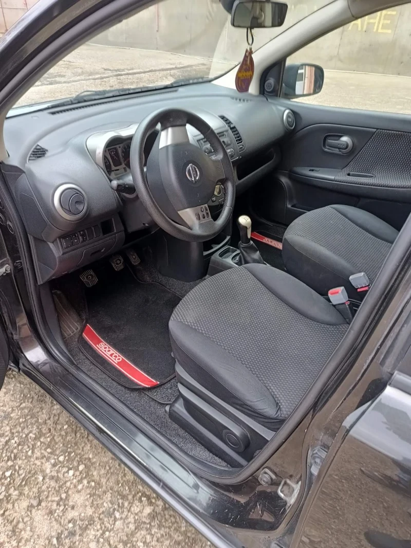 Nissan Note 1.4i, снимка 11 - Автомобили и джипове - 48431612