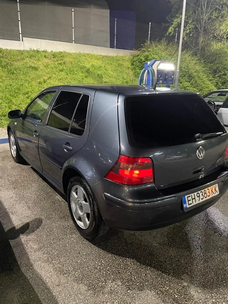 VW Golf Газов инжекцион, снимка 6 - Автомобили и джипове - 48731010