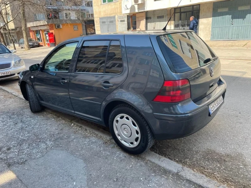 VW Golf Газов инжекцион, снимка 5 - Автомобили и джипове - 48731010