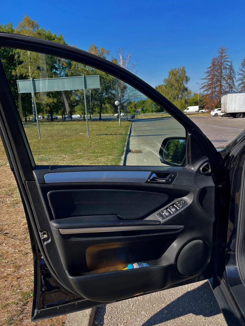 Mercedes-Benz ML 350 4MATIC | РЕАЛНИ КМ | LED ФАРОВЕ | 21, снимка 8 - Автомобили и джипове - 52568185