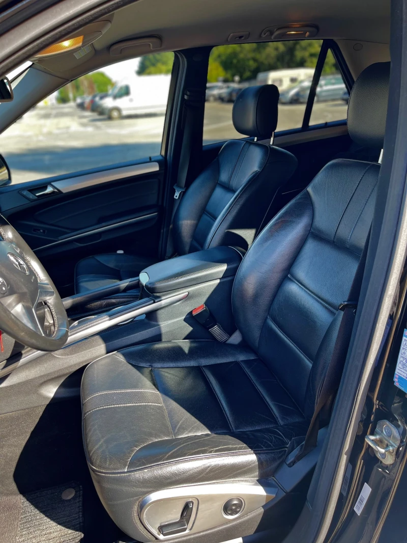 Mercedes-Benz ML 350 4MATIC | РЕАЛНИ КМ | LED ФАРОВЕ | 21, снимка 9 - Автомобили и джипове - 52568185