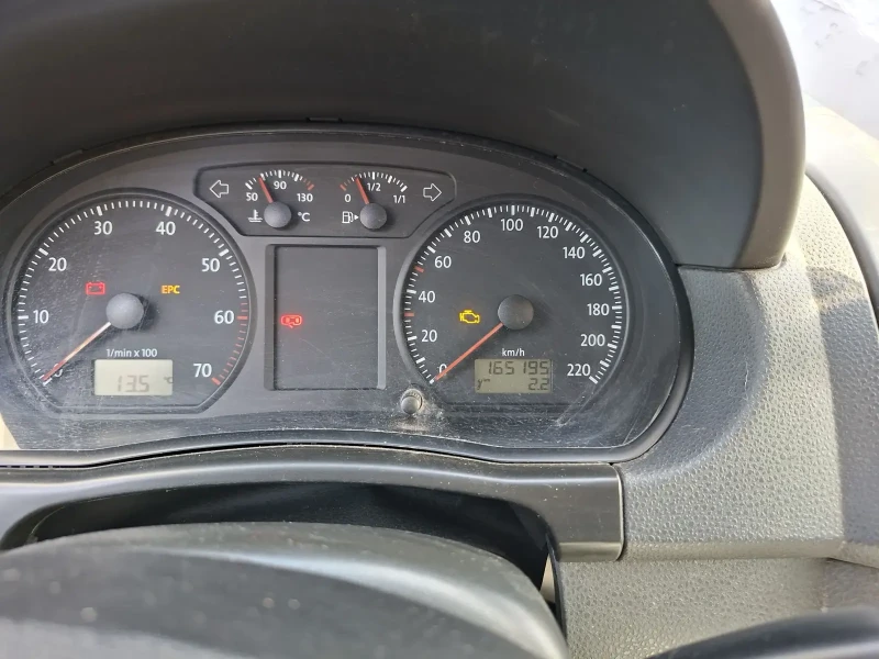 VW Polo, снимка 8 - Автомобили и джипове - 52131935