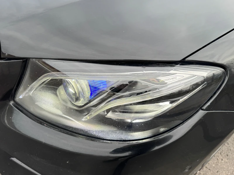 Mercedes-Benz E 220 d AMG* 9GTRON* 360cam* Ambient, снимка 4 - Автомобили и джипове - 53132326