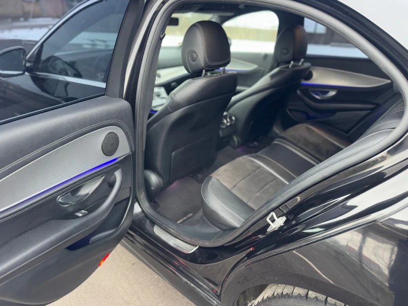 Mercedes-Benz E 220 d AMG* 9GTRON* 360cam* Ambient, снимка 13 - Автомобили и джипове - 53132326