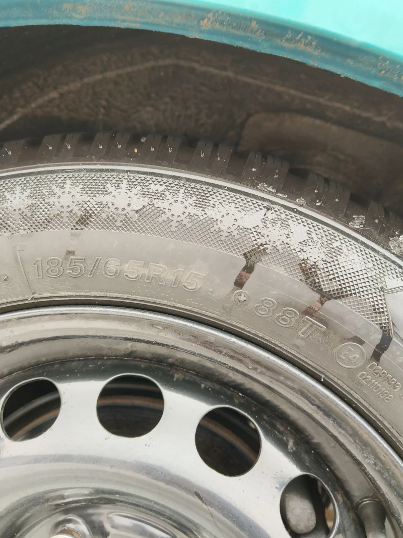 Volvo V40, снимка 4 - Автомобили и джипове - 53215875