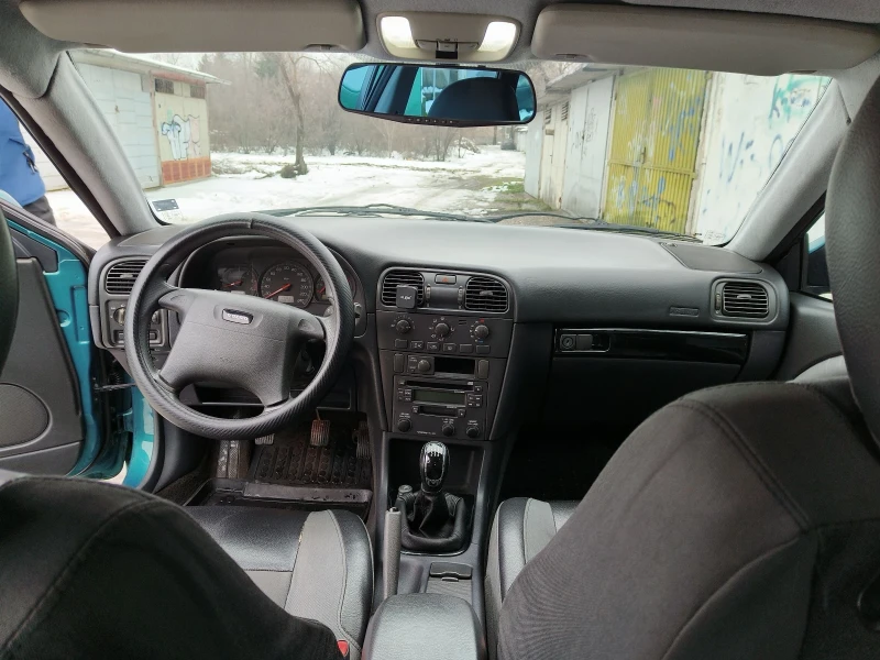 Volvo V40, снимка 9 - Автомобили и джипове - 53215875