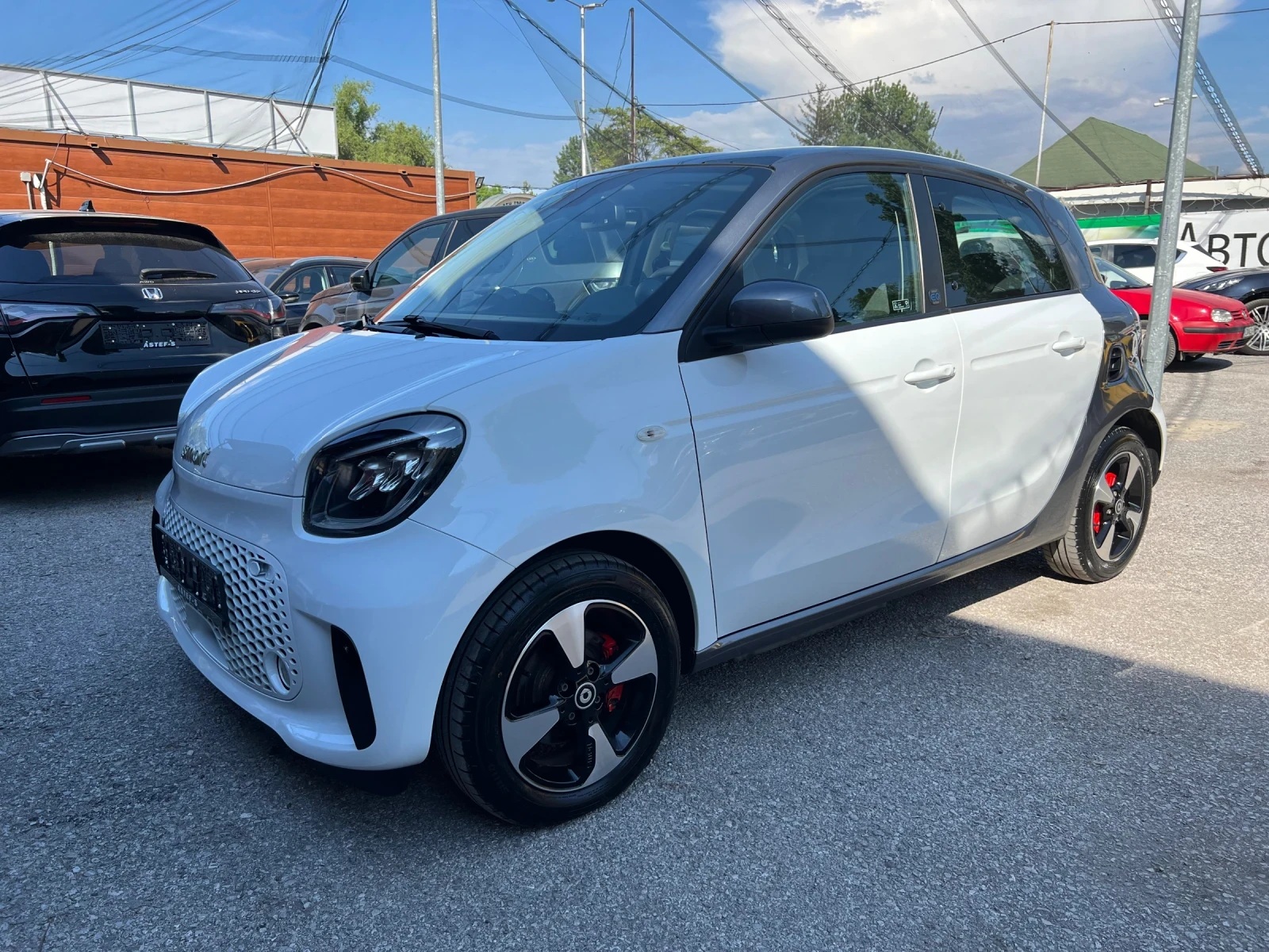 Smart Forfour EQ JBL LED Панорама Навигация Facelift , снимка 1