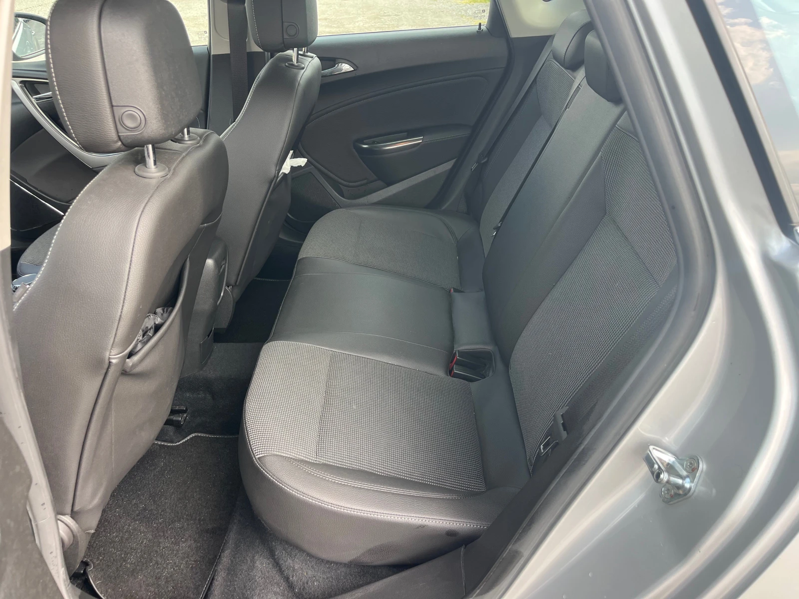 Opel Astra 1.6 AVTOMAT  - изображение 10